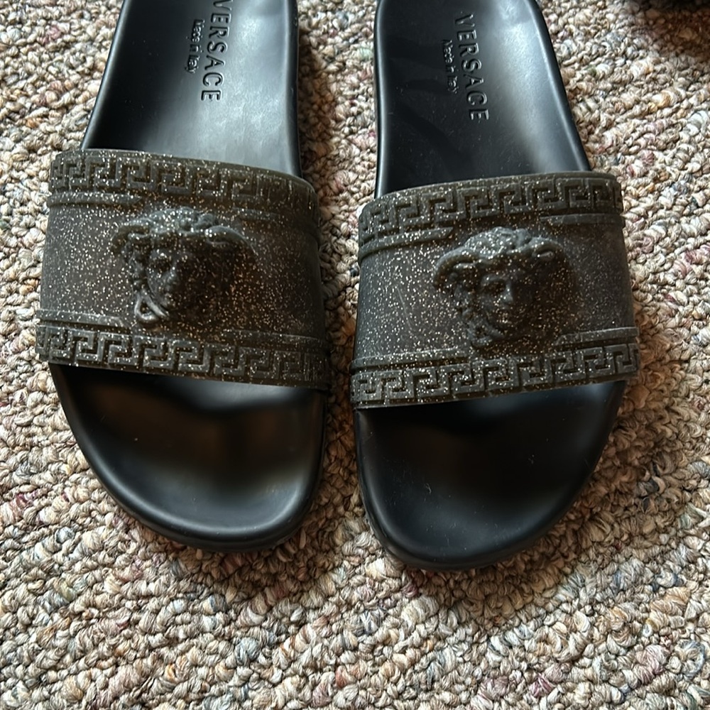 Versace slides - Picture 7 of 14